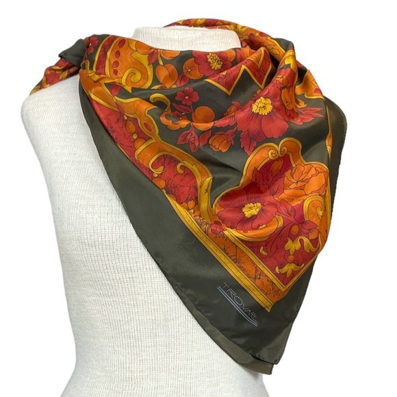 Trovare Vintage Floral Fall Scarf - Picture 1 of 8